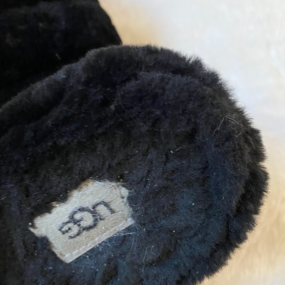 Ugg Slippers With Strap - image 2